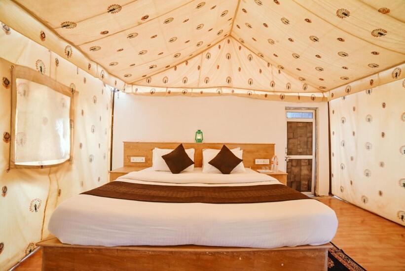 Golden Sandstone Hotel desert safari camp Jaisalmer Eksteriør billede